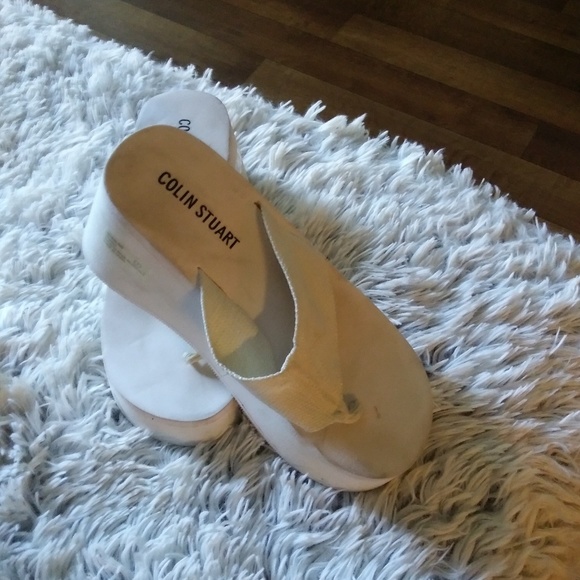 Sandals - Picture 2 of 3